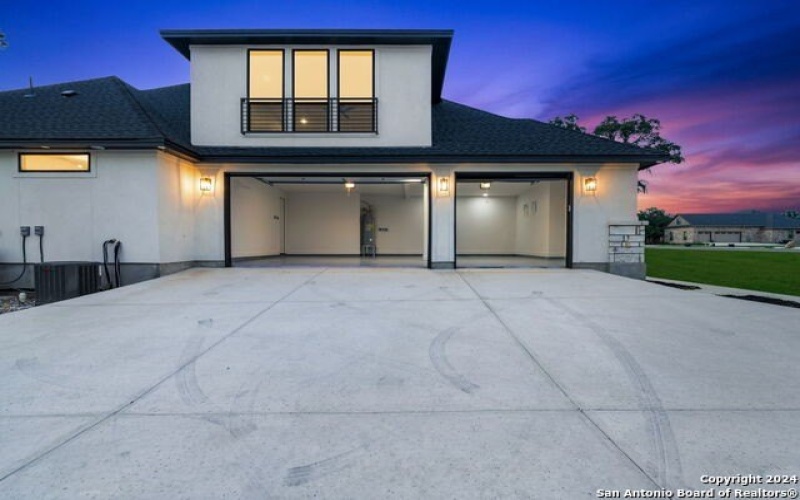 486 James Way, Castroville, TX 78009, 4 Habitaciones Habitaciones , ,5 BañosBaños,Residential,En Venta,486 James Way,1785061