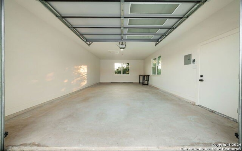 486 James Way, Castroville, TX 78009, 4 Habitaciones Habitaciones , ,5 BañosBaños,Residential,En Venta,486 James Way,1785061