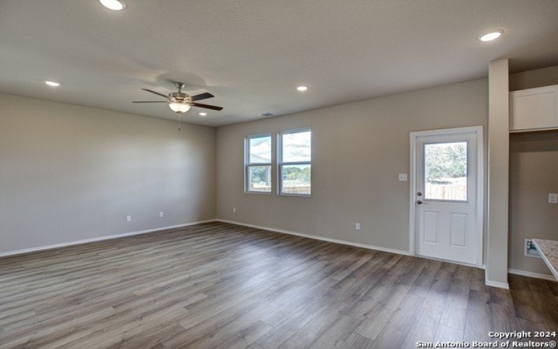 6515 Lowrie Block, San Antonio, TX 78239, 4 Bedrooms Bedrooms, ,2 BathroomsBathrooms,Residential,For Sale,6515 Lowrie Block,1786284
