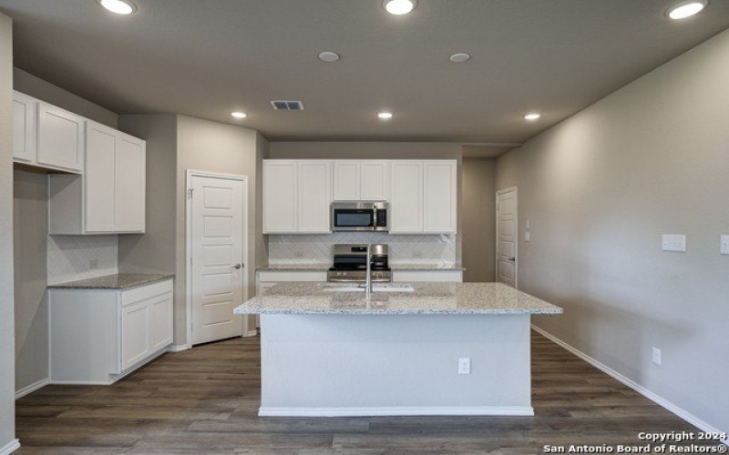 6515 Lowrie Block, San Antonio, TX 78239, 4 Bedrooms Bedrooms, ,2 BathroomsBathrooms,Residential,For Sale,6515 Lowrie Block,1786284