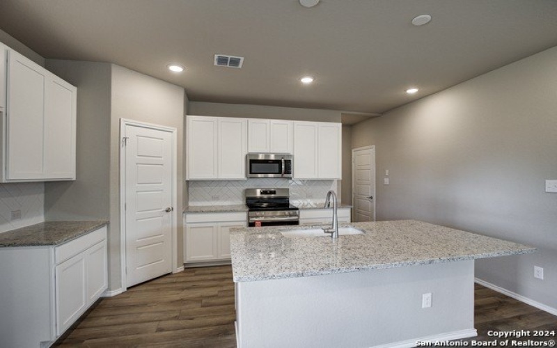 6515 Lowrie Block, San Antonio, TX 78239, 4 Bedrooms Bedrooms, ,2 BathroomsBathrooms,Residential,For Sale,6515 Lowrie Block,1786284