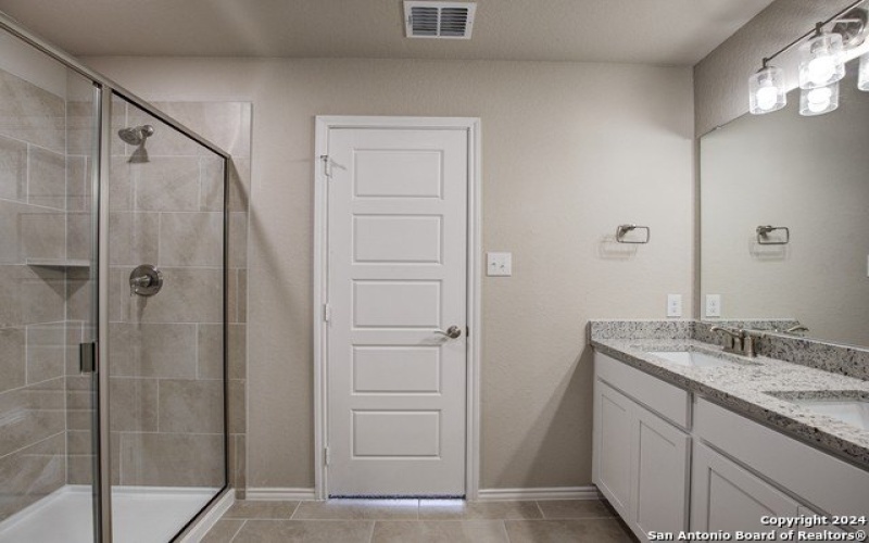 6515 Lowrie Block, San Antonio, TX 78239, 4 Bedrooms Bedrooms, ,2 BathroomsBathrooms,Residential,For Sale,6515 Lowrie Block,1786284