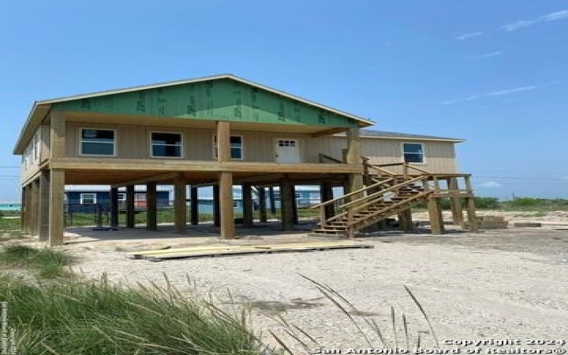 380 W Live Oak Ln, Rockport, TX 78382, 3 Bedrooms Bedrooms, ,2 BathroomsBathrooms,Residential,For Sale,380 W Live Oak Ln,1791059