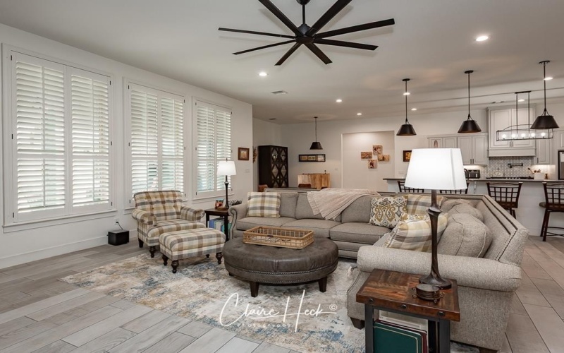 6800 Castle Wood Dr, Midland, TX 79707, 5 Bedrooms Bedrooms, ,3 BathroomsBathrooms,Residential,For Sale,6800 Castle Wood Dr,50081754
