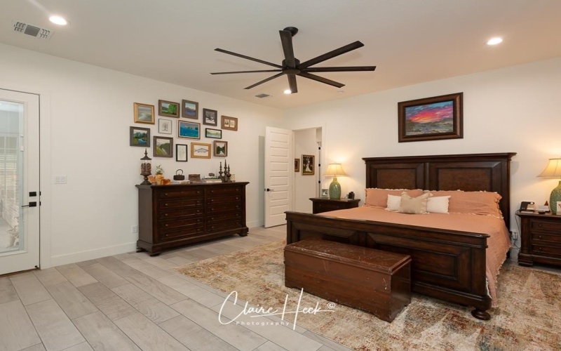 6800 Castle Wood Dr, Midland, TX 79707, 5 Bedrooms Bedrooms, ,3 BathroomsBathrooms,Residential,For Sale,6800 Castle Wood Dr,50081754