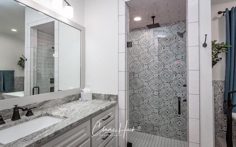 6800 Castle Wood Dr, Midland, TX 79707, 5 Bedrooms Bedrooms, ,3 BathroomsBathrooms,Residential,For Sale,6800 Castle Wood Dr,50081754