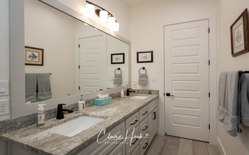 6800 Castle Wood Dr, Midland, TX 79707, 5 Bedrooms Bedrooms, ,3 BathroomsBathrooms,Residential,For Sale,6800 Castle Wood Dr,50081754