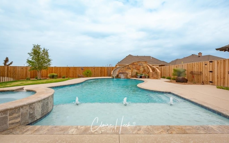 6800 Castle Wood Dr, Midland, TX 79707, 5 Bedrooms Bedrooms, ,3 BathroomsBathrooms,Residential,For Sale,6800 Castle Wood Dr,50081754