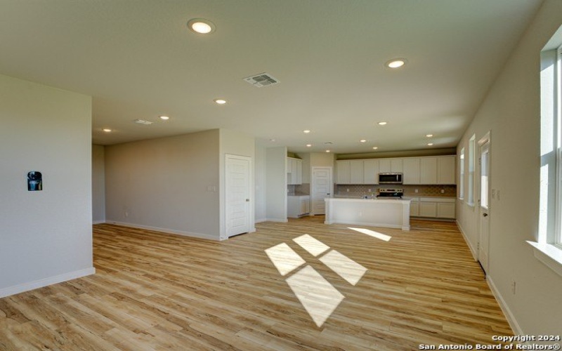 2541 Solon Lane, Seguin, TX 78155, 3 Bedrooms Bedrooms, ,2 BathroomsBathrooms,Residential,For Sale,2541 Solon Lane,1792300