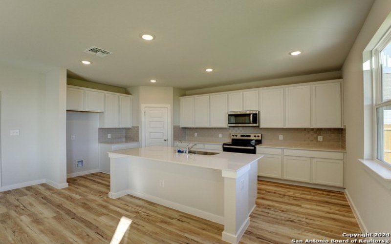 2541 Solon Lane, Seguin, TX 78155, 3 Bedrooms Bedrooms, ,2 BathroomsBathrooms,Residential,For Sale,2541 Solon Lane,1792300