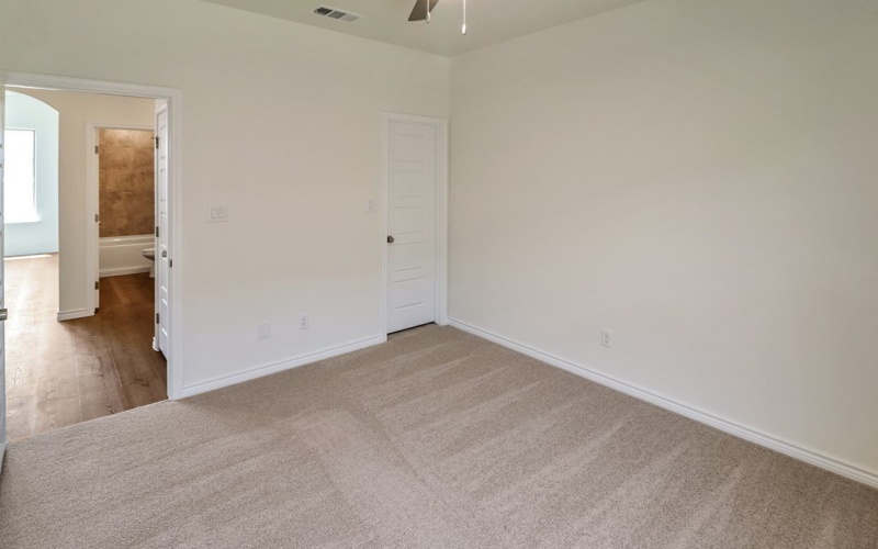 1300 Loess St., Midland, TX 79705, 4 Bedrooms Bedrooms, ,2 BathroomsBathrooms,Residential,For Sale,1300 Loess St.,0,50081884