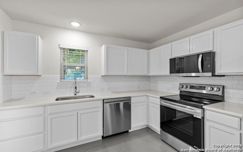 631 E Carolina St #1, San Antonio, TX 78210-1814, 2 Bedrooms Bedrooms, ,1 BathroomBathrooms,Residential,For Sale,631 E Carolina St,1793249
