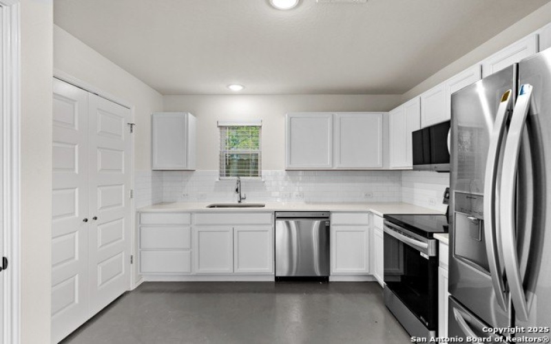 631 E Carolina St #1, San Antonio, TX 78210-1814, 2 Bedrooms Bedrooms, ,1 BathroomBathrooms,Residential,For Sale,631 E Carolina St,1793249