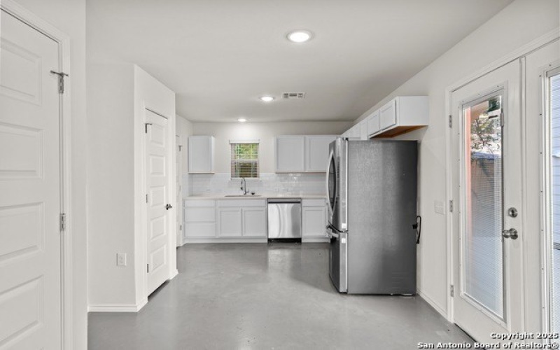 631 E Carolina St #1, San Antonio, TX 78210-1814, 2 Bedrooms Bedrooms, ,1 BathroomBathrooms,Residential,For Sale,631 E Carolina St,1793249