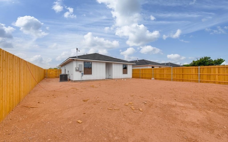 729 Benton, Midland, TX 79701, 3 Bedrooms Bedrooms, ,2 BathroomsBathrooms,Residential,For Sale,729 Benton,50081954