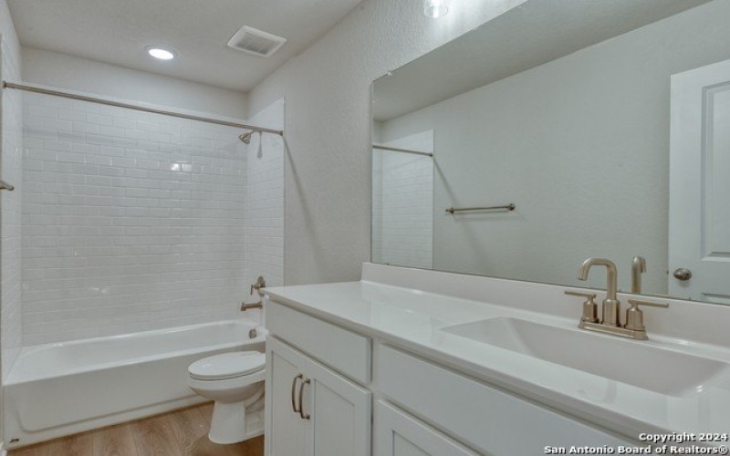 101 Beveridge, Seguin, TX 78155, 3 Bedrooms Bedrooms, ,2 BathroomsBathrooms,Residential,For Sale,101 Beveridge,1797661