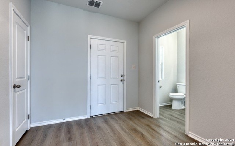 101 Beveridge, Seguin, TX 78155, 3 Bedrooms Bedrooms, ,2 BathroomsBathrooms,Residential,For Sale,101 Beveridge,1797661
