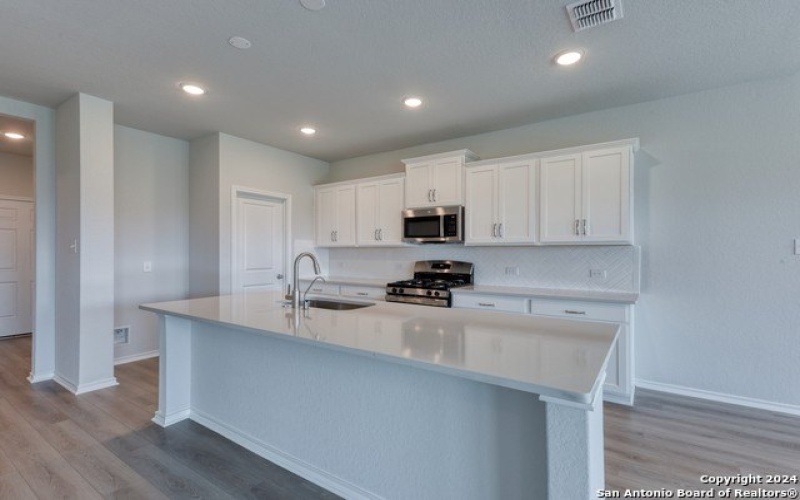 101 Beveridge, Seguin, TX 78155, 3 Bedrooms Bedrooms, ,2 BathroomsBathrooms,Residential,For Sale,101 Beveridge,1797661