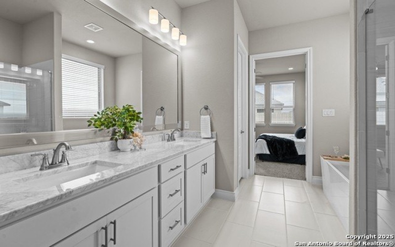 304 Flathead Lake, New Braunfels, TX 78130, 4 Habitaciones Habitaciones , ,3 BañosBaños,Residential,En Venta,304 Flathead Lake,1798700