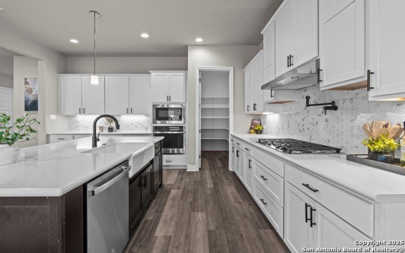 304 Flathead Lake, New Braunfels, TX 78130, 4 Habitaciones Habitaciones , ,3 BañosBaños,Residential,En Venta,304 Flathead Lake,1798700
