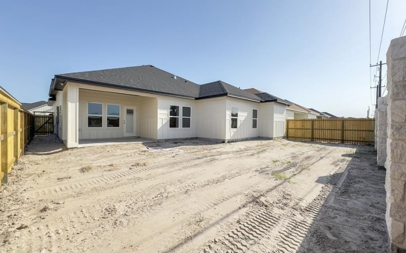 105 Traditions Dr, ROCKPORT, TX 78382, 4 Bedrooms Bedrooms, ,3 BathroomsBathrooms,Residential,For Sale,105 Traditions Dr,147208