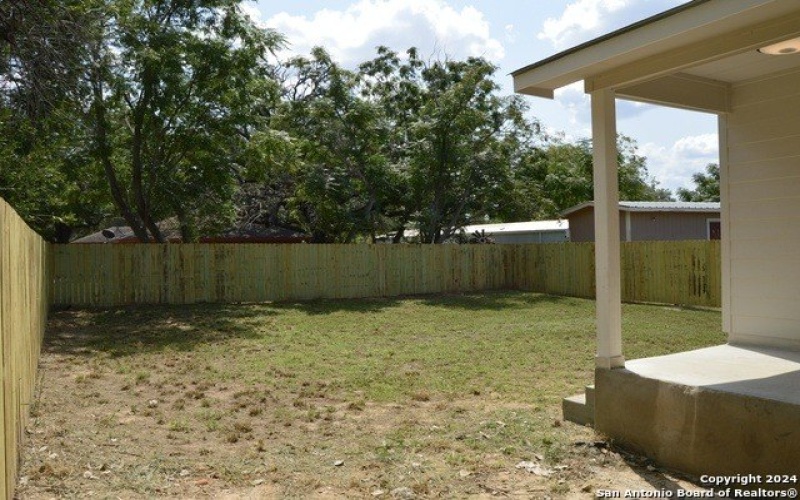 812 UVALDE ST, Pleasanton, TX 78064-1942, 3 Bedrooms Bedrooms, ,2 BathroomsBathrooms,Residential,For Sale,812 UVALDE ST,1808849
