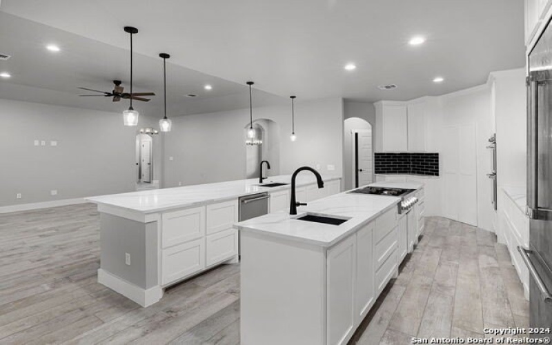 1522 SHADY HOLW, New Braunfels, TX 78132, 4 Habitaciones Habitaciones , ,3 BañosBaños,Residential,En Venta,1522 SHADY HOLW,1810086