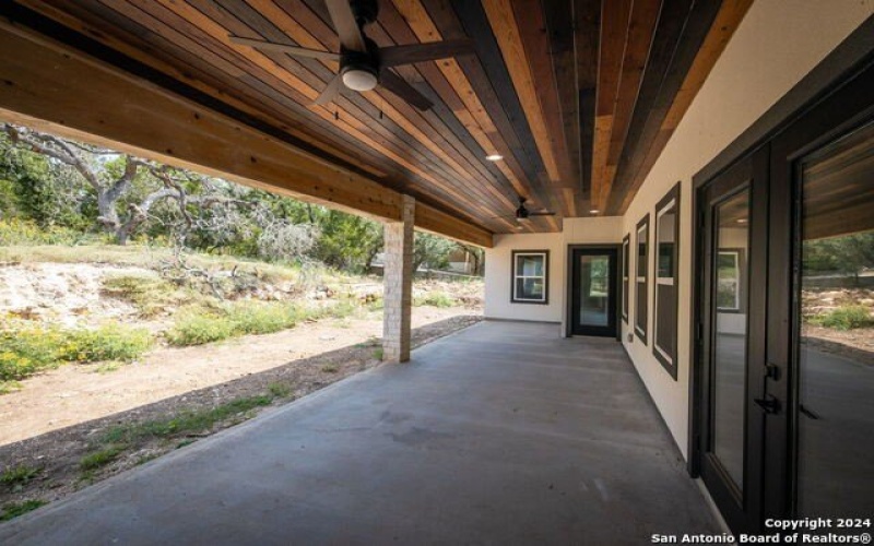 1522 SHADY HOLW, New Braunfels, TX 78132, 4 Habitaciones Habitaciones , ,3 BañosBaños,Residential,En Venta,1522 SHADY HOLW,1810086