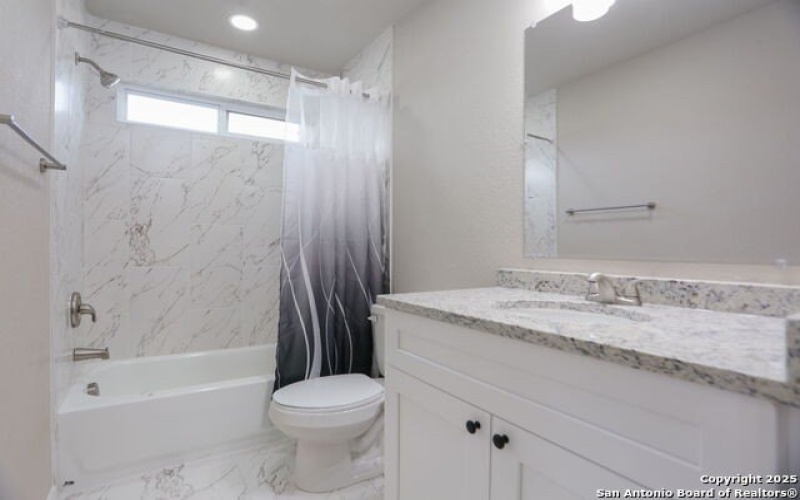 7218 John Palmer Dr., San Antonio, TX 78239, ,8 BathroomsBathrooms,Residential Multi Family,For Sale,7218 John Palmer Dr.,1810650