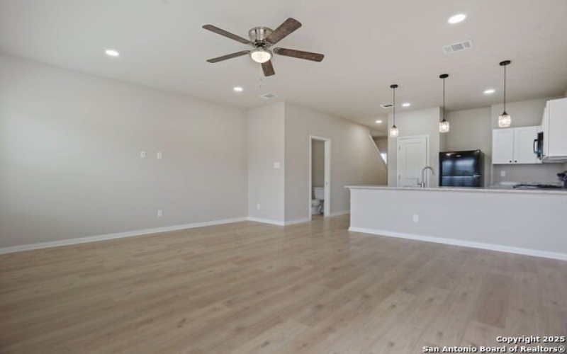 7218 John Palmer Dr., San Antonio, TX 78239, ,8 BathroomsBathrooms,Residential Multi Family,For Sale,7218 John Palmer Dr.,1810650