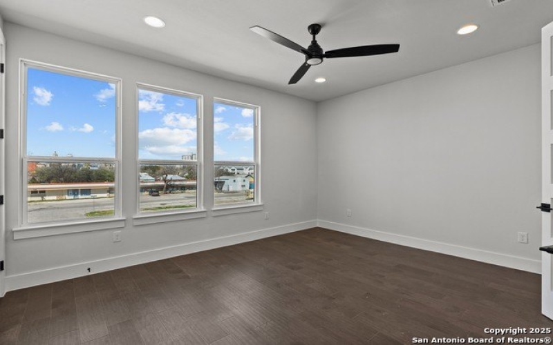 138 Playmoor St, San Antonio, TX 78210, 3 Habitaciones Habitaciones , ,3 BañosBaños,Residential,En Venta,138 Playmoor St,0,1829259
