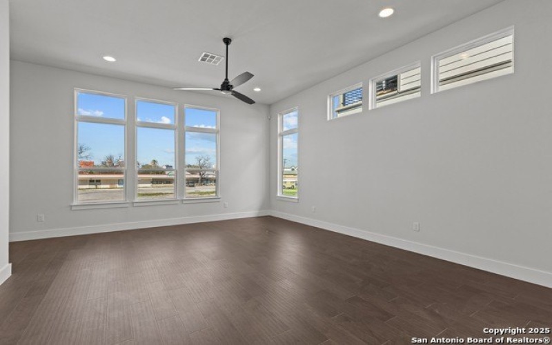130 Playmoor St, San Antonio, TX 78210, 3 Habitaciones Habitaciones , ,3 BañosBaños,Residential,En Venta,130 Playmoor St,1829540
