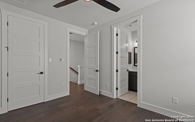 130 Playmoor St, San Antonio, TX 78210, 3 Habitaciones Habitaciones , ,3 BañosBaños,Residential,En Venta,130 Playmoor St,1829540