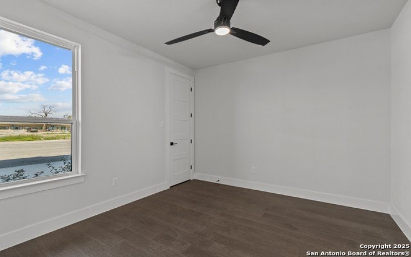 130 Playmoor St, San Antonio, TX 78210, 3 Habitaciones Habitaciones , ,3 BañosBaños,Residential,En Venta,130 Playmoor St,1829540