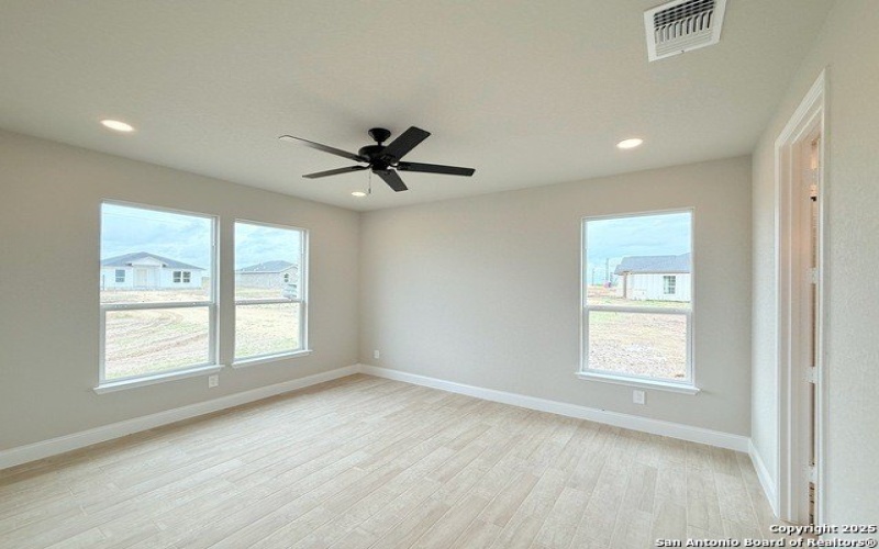 137 Camino Verde Ct, La Vernia, TX 78121, 3 Habitaciones Habitaciones , ,2 BañosBaños,Residential,En Venta,137 Camino Verde Ct,1830606