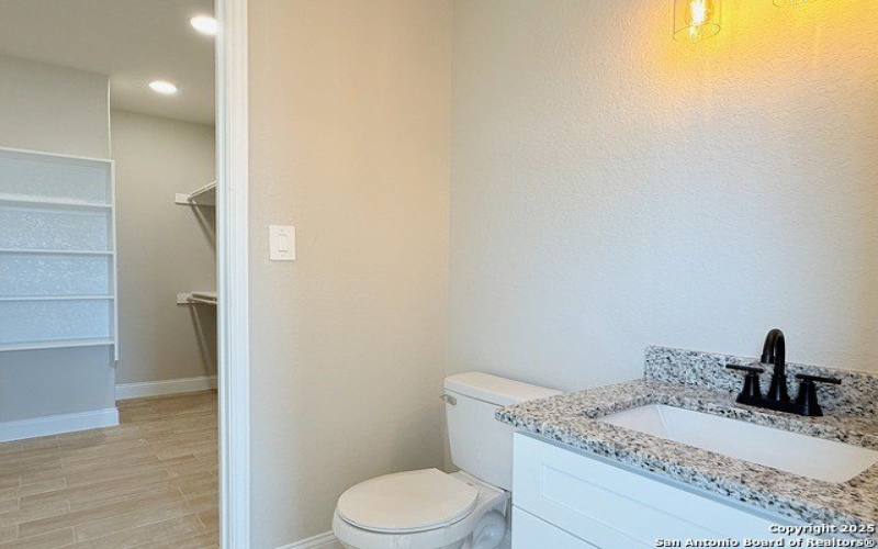 137 Camino Verde Ct, La Vernia, TX 78121, 3 Habitaciones Habitaciones , ,2 BañosBaños,Residential,En Venta,137 Camino Verde Ct,1830606