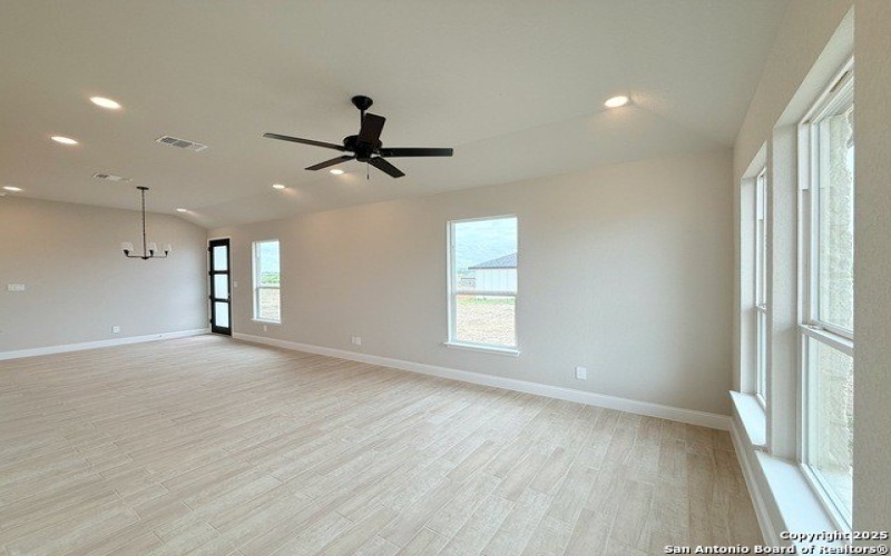137 Camino Verde Ct, La Vernia, TX 78121, 3 Habitaciones Habitaciones , ,2 BañosBaños,Residential,En Venta,137 Camino Verde Ct,1830606