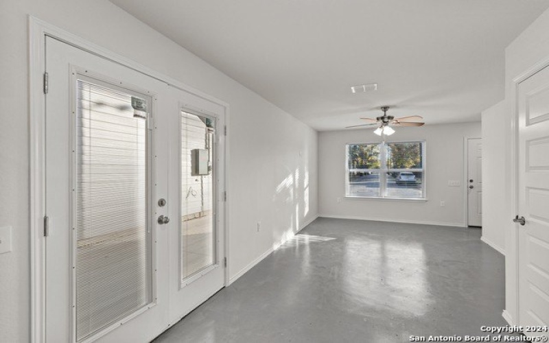 631 E Carolina St #3, San Antonio, TX 78210-1814, 2 Bedrooms Bedrooms, ,1 BathroomBathrooms,Residential,For Sale,631 E Carolina St,1830705