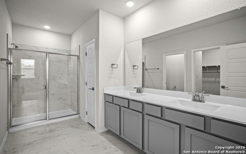 3421 Meteor Night, Converse, TX 78109, 3 Habitaciones Habitaciones , ,2 BañosBaños,Residential,En Venta,3421 Meteor Night,1830745