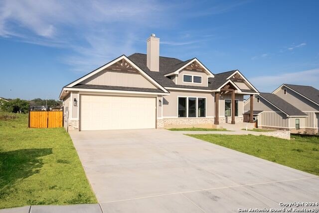 124 E Magnolia Cir, La Vernia, TX 78121, 4 Habitaciones Habitaciones , ,2 BañosBaños,Residential,En Venta,124 E Magnolia Cir,1832220