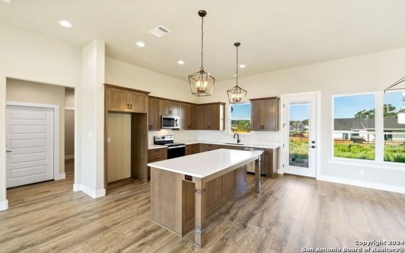 124 E Magnolia Cir, La Vernia, TX 78121, 4 Habitaciones Habitaciones , ,2 BañosBaños,Residential,En Venta,124 E Magnolia Cir,1832220