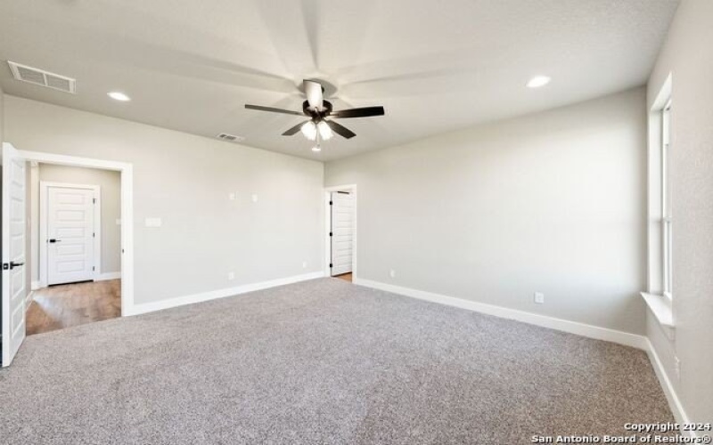 124 E Magnolia Cir, La Vernia, TX 78121, 4 Habitaciones Habitaciones , ,2 BañosBaños,Residential,En Venta,124 E Magnolia Cir,1832220