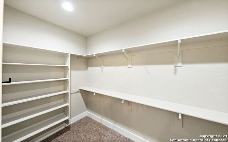 124 E Magnolia Cir, La Vernia, TX 78121, 4 Habitaciones Habitaciones , ,2 BañosBaños,Residential,En Venta,124 E Magnolia Cir,1832220