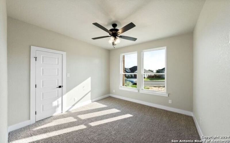 124 E Magnolia Cir, La Vernia, TX 78121, 4 Habitaciones Habitaciones , ,2 BañosBaños,Residential,En Venta,124 E Magnolia Cir,1832220