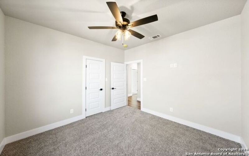 124 E Magnolia Cir, La Vernia, TX 78121, 4 Habitaciones Habitaciones , ,2 BañosBaños,Residential,En Venta,124 E Magnolia Cir,1832220