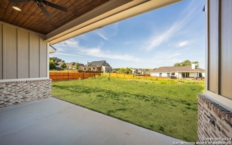 124 E Magnolia Cir, La Vernia, TX 78121, 4 Habitaciones Habitaciones , ,2 BañosBaños,Residential,En Venta,124 E Magnolia Cir,1832220