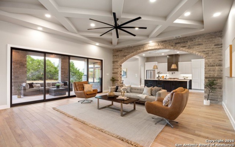 1758 PARADISE PKWY, Canyon Lake, TX 78133, 4 Habitaciones Habitaciones , ,3 BañosBaños,Residential,En Venta,1758 PARADISE PKWY,1832305