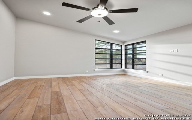1758 PARADISE PKWY, Canyon Lake, TX 78133, 4 Habitaciones Habitaciones , ,3 BañosBaños,Residential,En Venta,1758 PARADISE PKWY,1832305