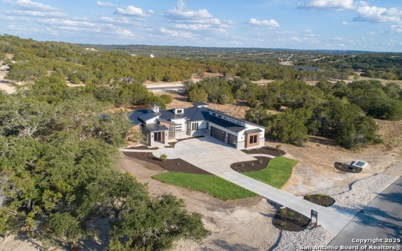 1758 PARADISE PKWY, Canyon Lake, TX 78133, 4 Habitaciones Habitaciones , ,3 BañosBaños,Residential,En Venta,1758 PARADISE PKWY,1832305