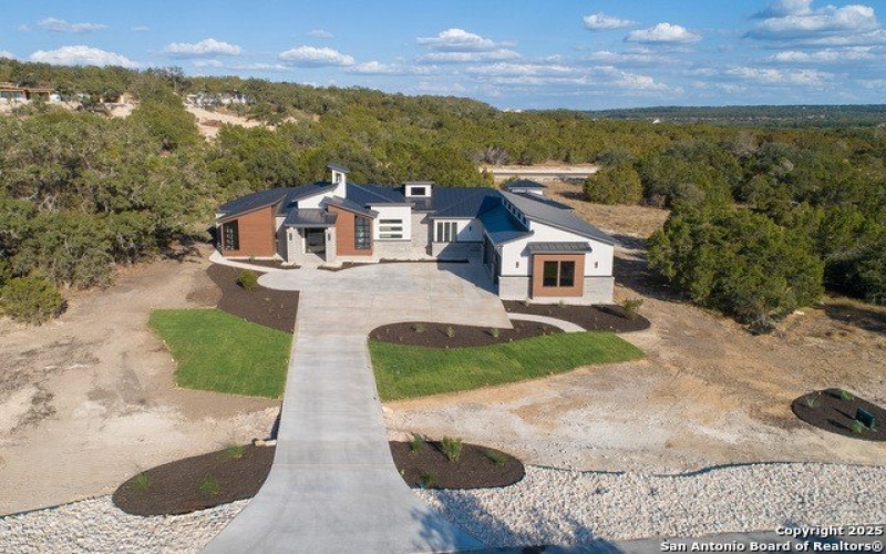 1758 PARADISE PKWY, Canyon Lake, TX 78133, 4 Habitaciones Habitaciones , ,3 BañosBaños,Residential,En Venta,1758 PARADISE PKWY,1832305
